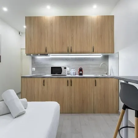 Daire Lemercier Batignolles Cosy Studio 2p